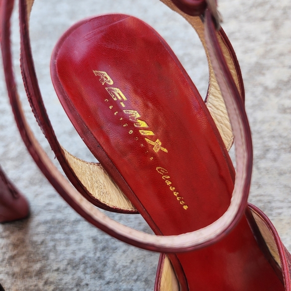 Vintage RE-MIX Red Leather Floral Tooled Rockabilly Sexy Retro Heels, Sz 8 - Picture 8 of 10